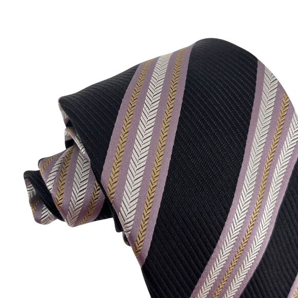 Gucci NEW Men's Tie Chevron Striped Logo Black Woven 100% Silk 3.75" (W) 58" (W) - Picture 10 of 11